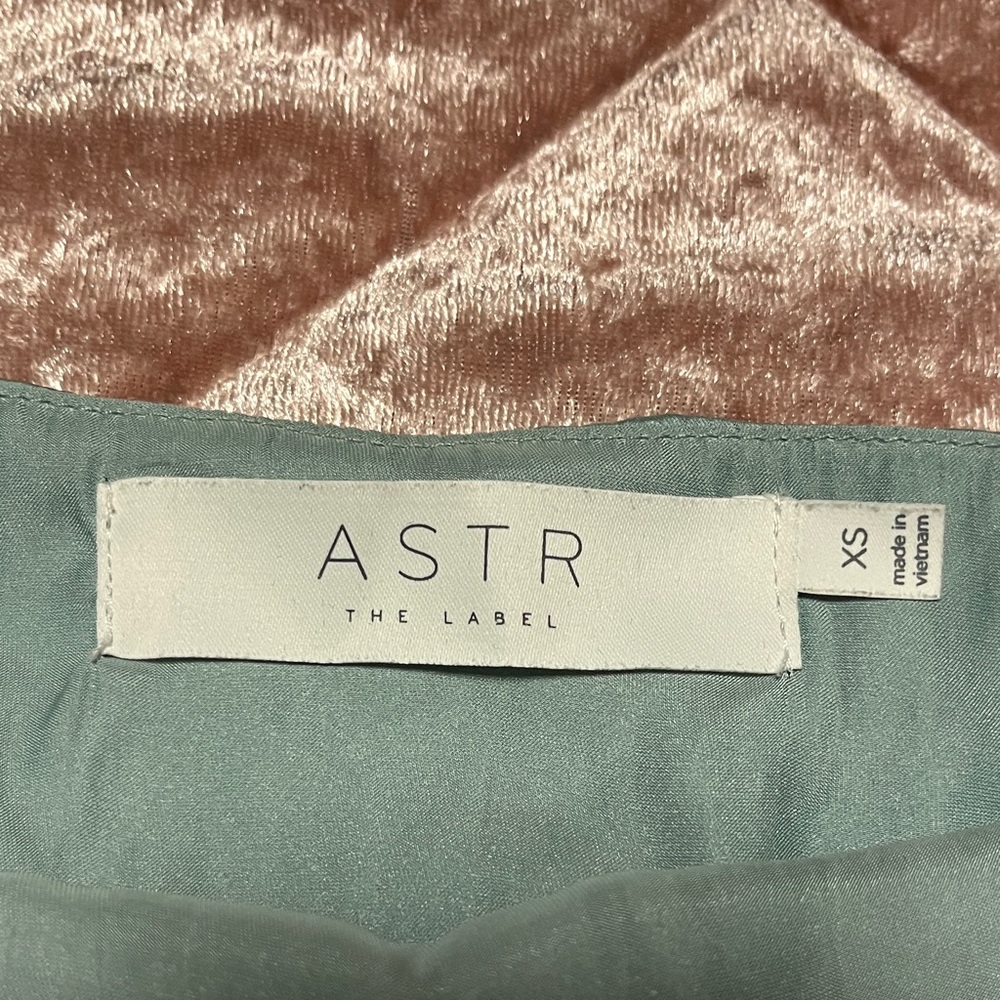 Astr Teal Ruffle Crop Top - Picture 3 of 5